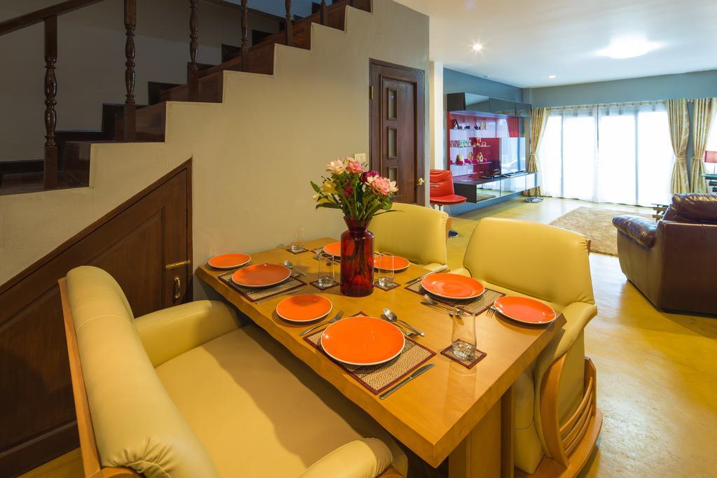 Luxury Town House In The Heart Of The Old City Чіангмай Екстер'єр фото